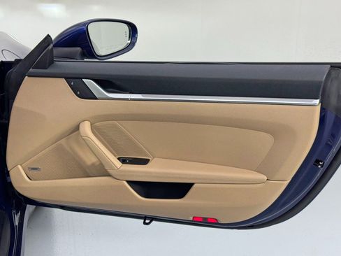 Used 2022 Porsche 911 Targa 4S w/ Premium Package image 44