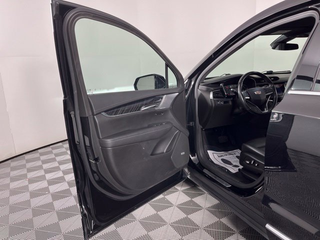 Used 2023 Cadillac XT6 Premium Luxury FWD image 18