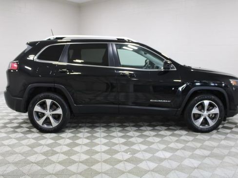 Used 2019 Jeep Cherokee Limited AWD/4WD image 11