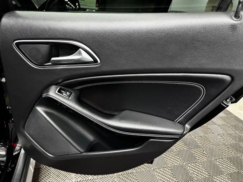 Used 2015 Mercedes-Benz GLA 250 image 49