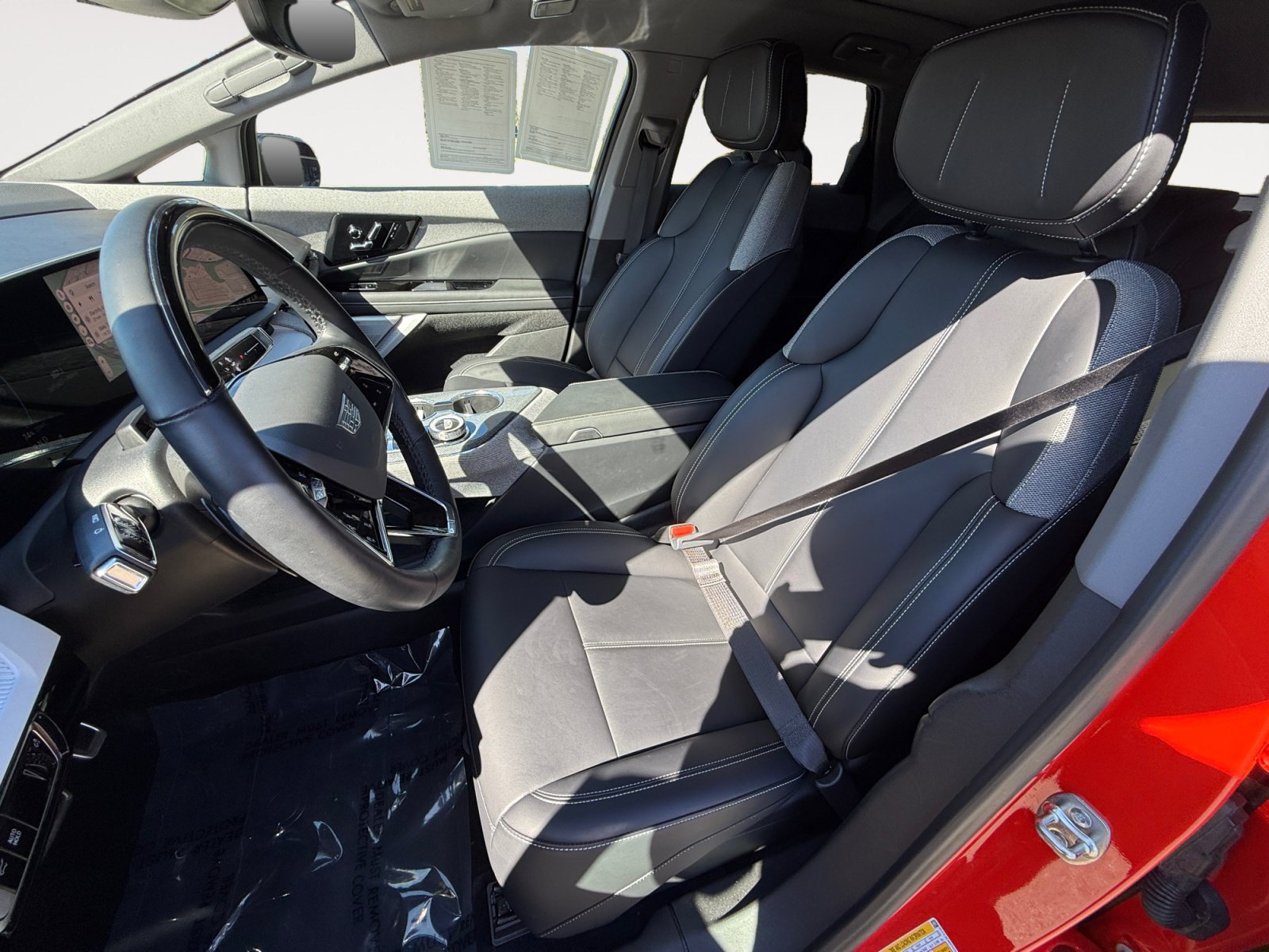 Used 2025 Cadillac Optiq Sport 1 AWD/4WD image 10
