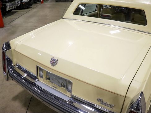 Used 1986 Cadillac Brougham Brougham image 20