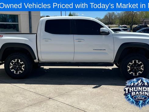 Used 2023 Toyota Tacoma TRD Off-Road AWD/4WD image 4