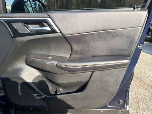 Used 2024 Mitsubishi Outlander SE image 25