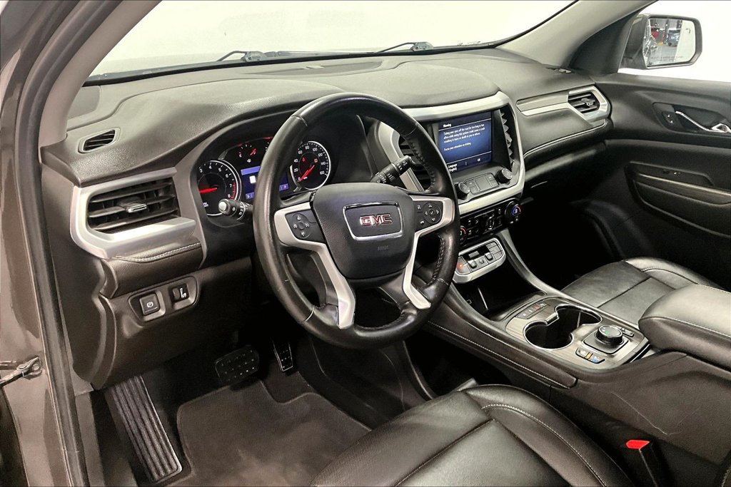 Used 2020 GMC Acadia SLT w/ Premium Package FWD image 15
