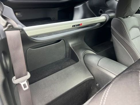 Used 2020 Nissan 370Z w/ Sport Package image 11