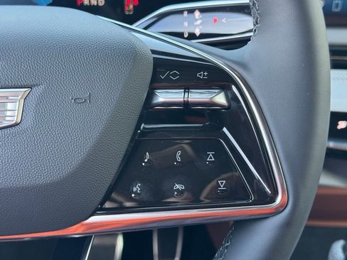 New 2026 Cadillac Optiq Sport 2 image 27