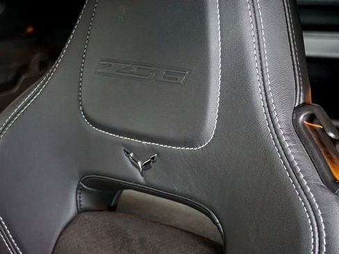 Used 2017 Chevrolet Corvette Z06 w/ Z07 Performance Package image 82