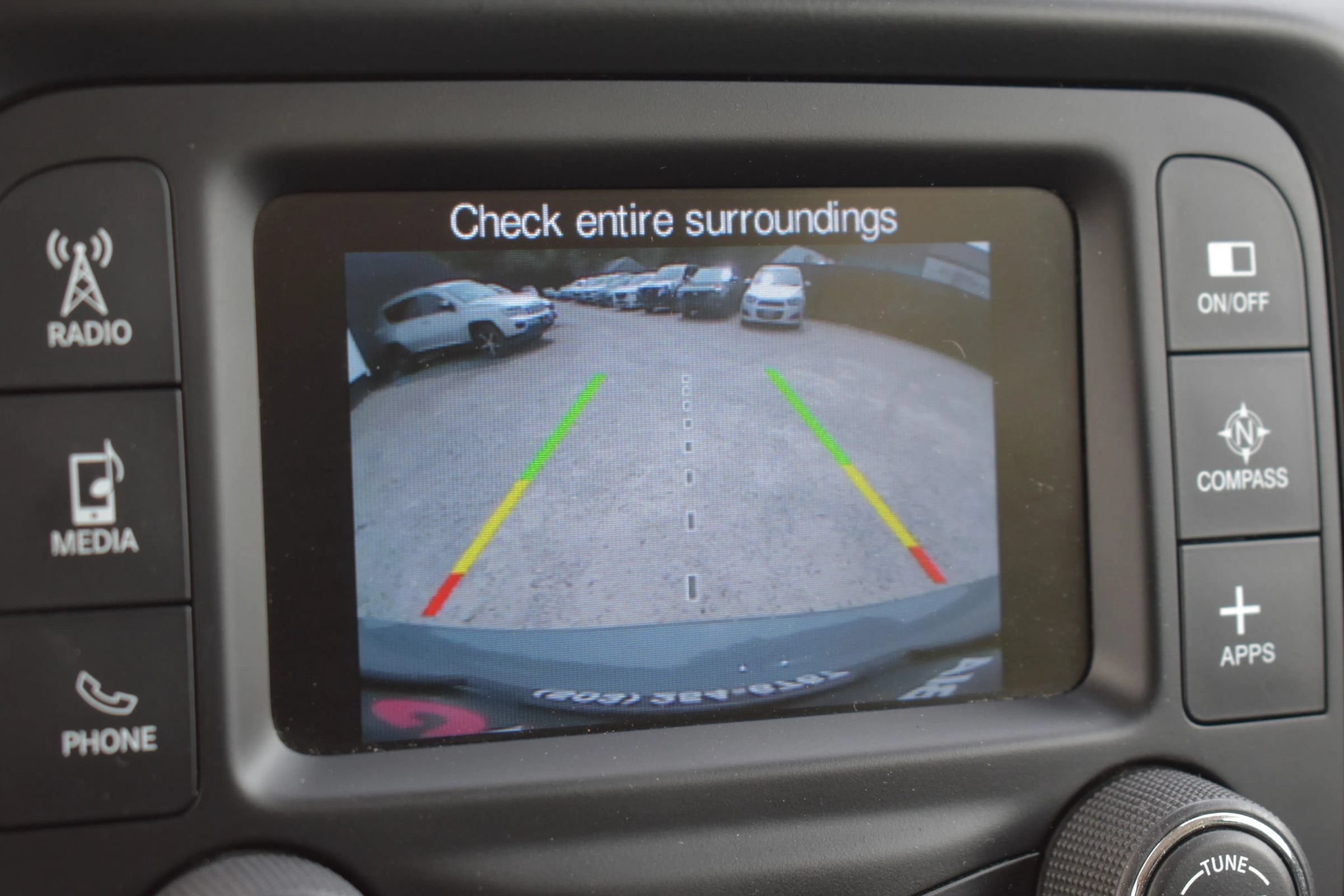 Used 2017 Jeep Renegade Latitude FWD image 27