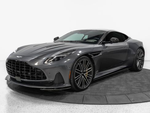 Used 2024 Aston Martin DB12 Coupe RWD image 2
