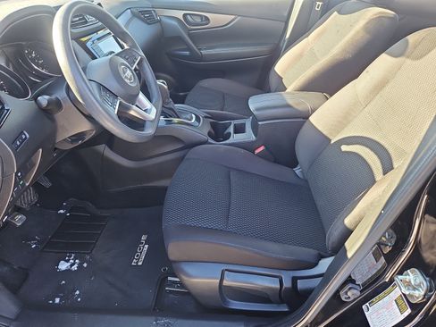 Used 2021 Nissan Rogue Sport S image 24