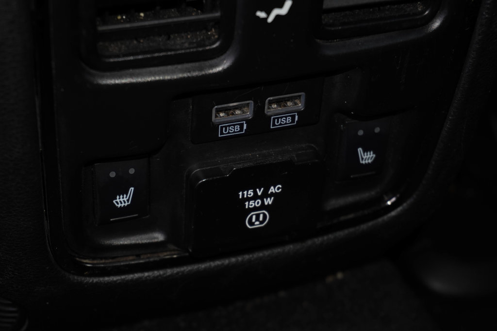 Used 2020 Dodge Durango R/T w/ Blacktop Package AWD/4WD image 40