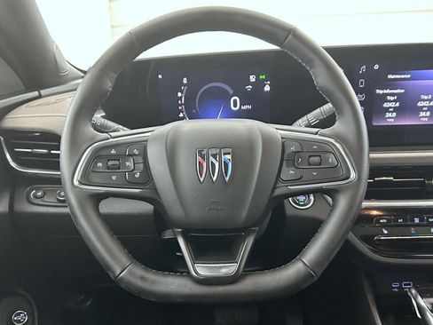 Used 2024 Buick Envista Avenir FWD image 11