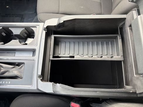 Used 2017 Ford F150 XLT w/ Equipment Group 302A Luxury AWD/4WD image 23