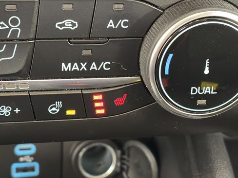 Used 2023 Ford Escape Active image 24