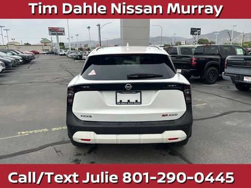 Used 2025 Nissan Kicks SR AWD/4WD image 10