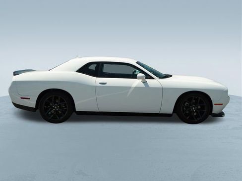 Certified 2022 Dodge Challenger GT w/ Plus Package RWD image 10