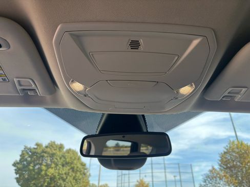 Used 2018 Ford Escape Titanium w/ Ford Safe & Smart Package image 20