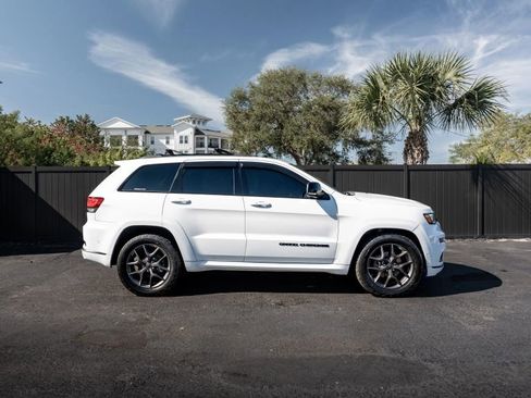 Used 2020 Jeep Grand Cherokee Limited X image 2