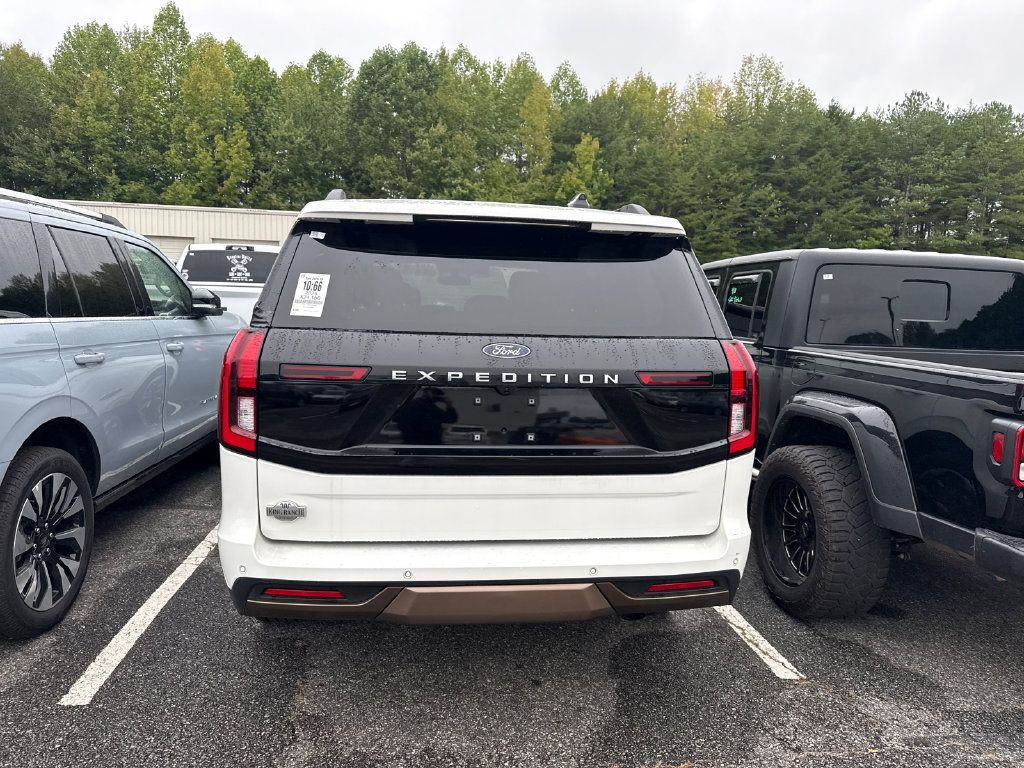 Used 2025 Ford Expedition King Ranch AWD/4WD image 14