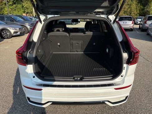 New 2026 Volvo XC60 B5 Ultra w/ Protection Package Premier AWD/4WD image 14