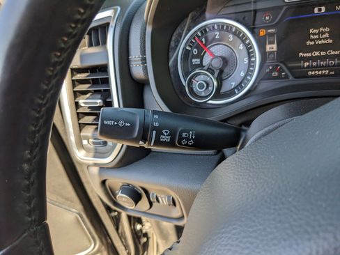 Used 2022 RAM 1500 Laramie image 31