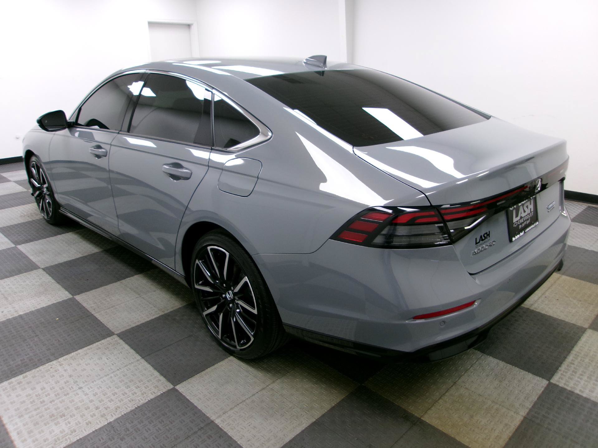Used 2026 Honda Accord Touring image 2