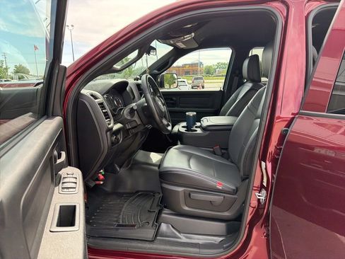 Used 2022 RAM 2500 Tradesman w/ Chrome Appearance Group AWD/4WD image 6