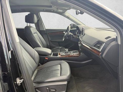 Used 2018 Audi Q5 2.0T Premium Plus w/ Premium Plus Package AWD/4WD image 16