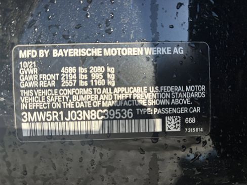 Used 2022 BMW 330i Sedan w/ Driving Assistance Package image 32