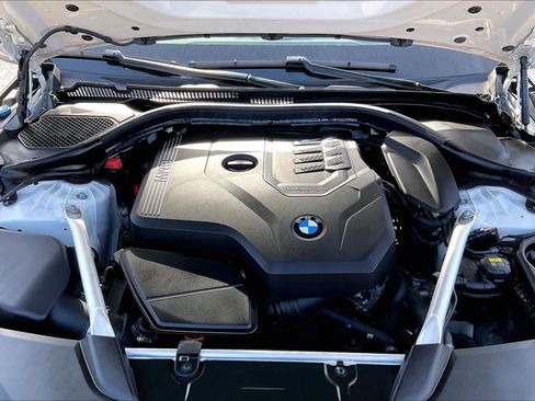Used 2022 BMW 530i w/ Executive Package RWD image 28