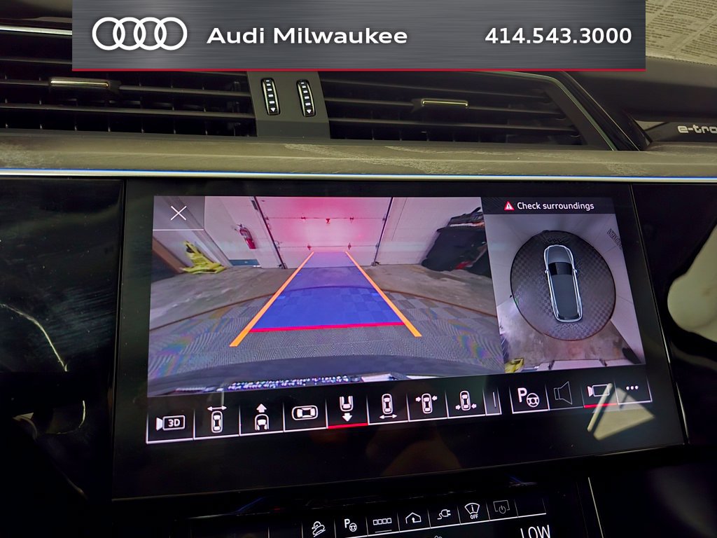Used 2024 Audi Q8 e-tron Prestige w/ Prestige Package AWD/4WD image 31