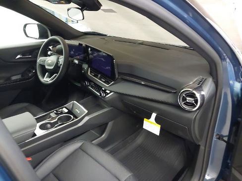 New 2026 Chevrolet Equinox LT image 29