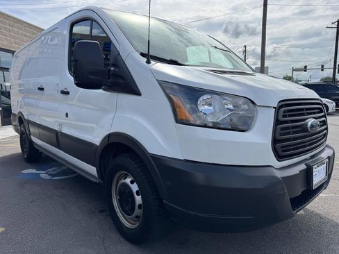 Used 2017 Ford Transit 150 130 Low Roof RWD image 3