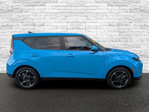 Used 2023 Kia Soul EX image 5