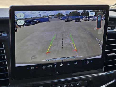 Used 2024 Ford Transit 350 XLT image 24