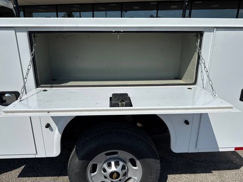 Used 2024 Chevrolet Silverado 2500 W/T w/ WT Convenience Package AWD/4WD image 13