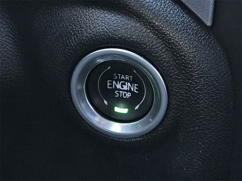 Used 2019 GMC Sierra 1500 SLE image 21