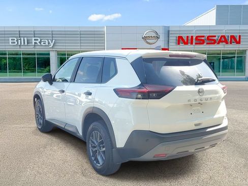 Used 2023 Nissan Rogue S FWD image 3