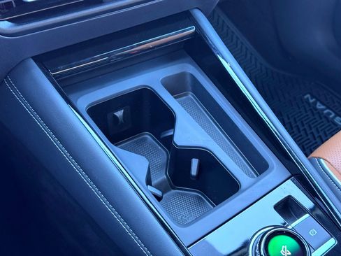 Used 2026 Volkswagen Tiguan SEL R-Line image 30