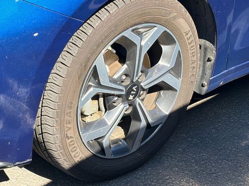 Used 2021 Kia Forte LXS FWD image 7