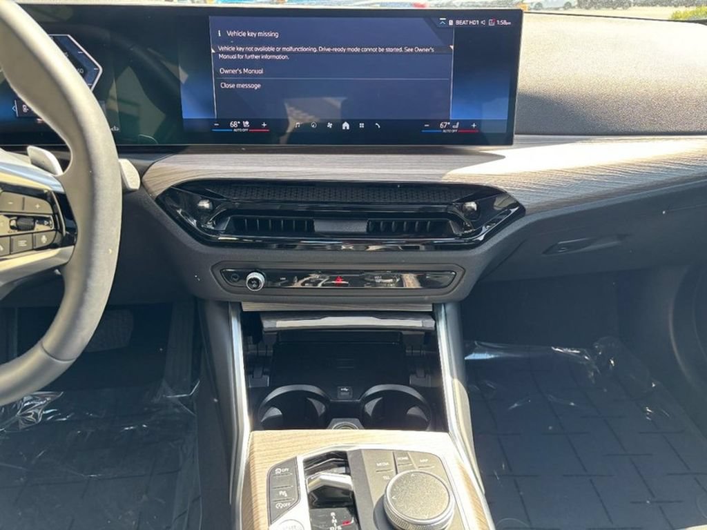 Used 2026 BMW 330i xDrive Sedan AWD/4WD image 16