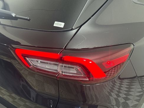 Used 2025 Ford Escape ST-Line image 34