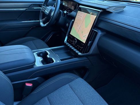 Certified 2025 GMC Acadia Elevation image 19