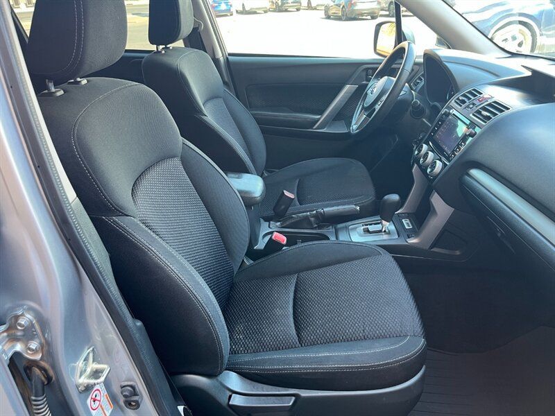 Used 2018 Subaru Forester 2.5i Premium AWD/4WD image 13