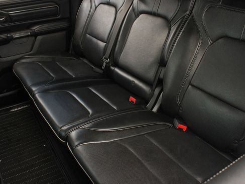 Used 2019 RAM 1500 Limited AWD/4WD image 18