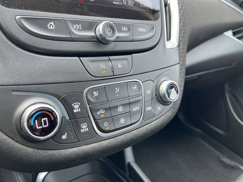 Used 2024 Chevrolet Malibu LT image 11