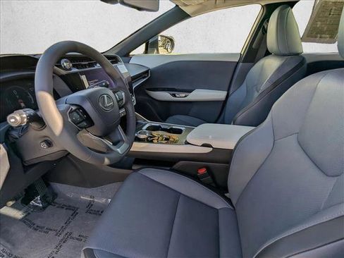 Used 2023 Lexus RZ 450e Premium image 18
