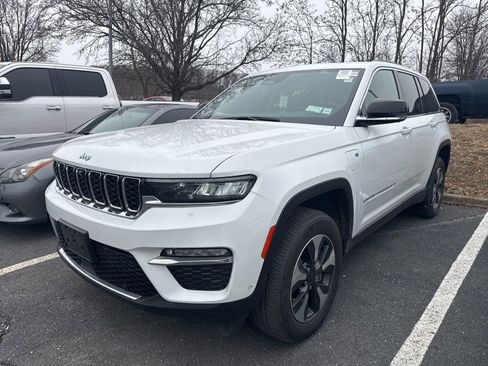 Used 2022 Jeep Grand Cherokee Limited 4xe w/ Luxury Tech Group II image 2