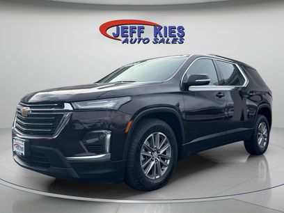 Used 2023 Chevrolet Traverse LT w/ Rear Camera Mirror Package